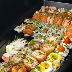 imagem do produto Barca para o natal: Apartir de 30 peças, sushis variados a (2.00R$ unidade)