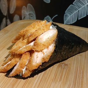 imagem do produto Temaki com salmão Empanado.