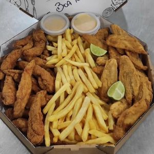 imagem do produto Isca de frango + isca de peixe + fritas (G)
