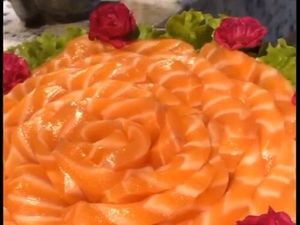 imagem do produto Sashimi de Salmão - 10 unidades