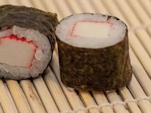 imagem do produto Hossomaki de Kani - 5 peças