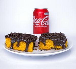 imagem do produto 2 Fatias de Bolo + Refri Grátis!