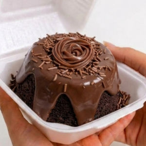 imagem do produto Mini Vulcão - massa cacau e recheio brigadeiro 