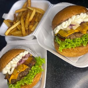 imagem do produto Combo: 2 Banana Boss + Batata P