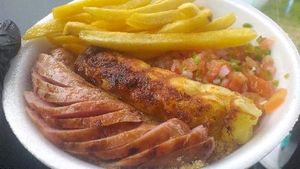 imagem do produto Queijo Coalho + Linguiça de Frango (P)