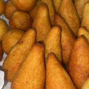 imagem do produto Combo 25 salgado sortidos