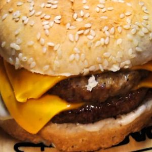 imagem do produto Combo 05 (3 hambúrgueres mec duplo/1 refrigerante 2L)