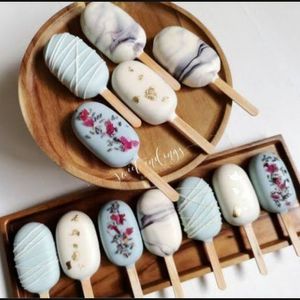 imagem do produto Bolo no palito de chocolate 