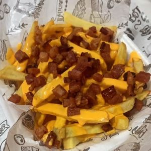 imagem do produto FRITAS COM BACON E CHEDDAR 