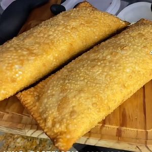 imagem do produto FRANGO COM REQUEIJÃO 