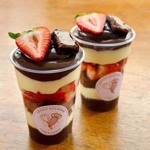 imagem do produto Copo duo brownie com morango