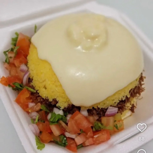 imagem do produto Cuscuz com queijo, ovo, banana da terra, vinagrete 
