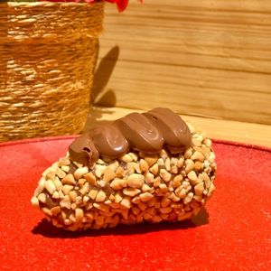 imagem do produto Coxinha Ferrero com Morango 