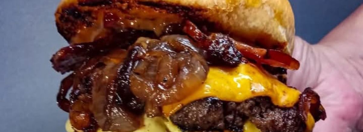 Mister sanduba do Vini logo