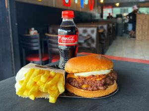 imagem do produto Big Smash Catupiry & Bacon + Coca Pet & Fritas + R$ 18,99 leve outro burger