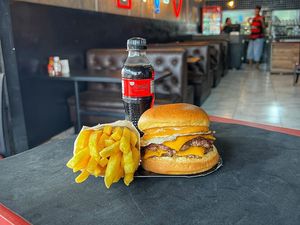 imagem do produto Big Smash Egg + Coca Zero Pet & Fritas + R$ 18,99 leve outro burger