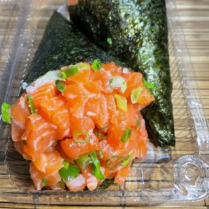 imagem do produto Temaki de salmão cru 