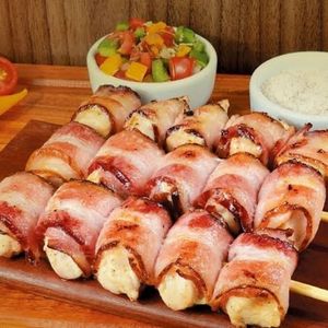 imagem do produto espetinho completo frango com bacon 