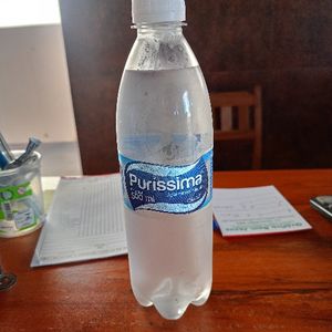 imagem do produto água com gás 