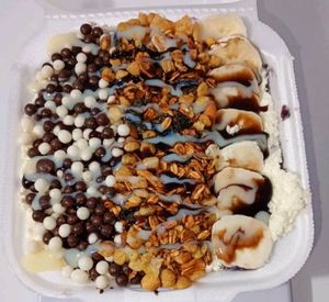 imagem do produto Açaí 500ml + 2 sabores + 7 complementos + 2 caldas + 1 fruta