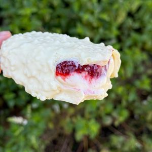 imagem do produto NINHO COM GELÉIA DE MORANGO