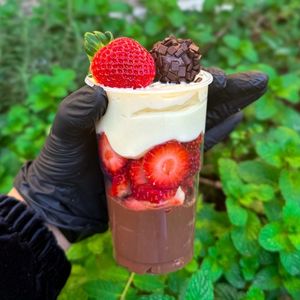 imagem do produto COPO DA FELICIDADE FONDUE DE MORANGO 300ml