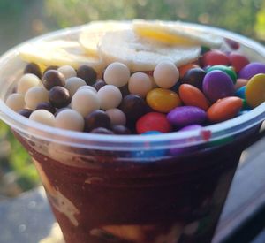 imagem do produto Dois copos de 500ml, leite condensado, banana, chocoboll,Bis