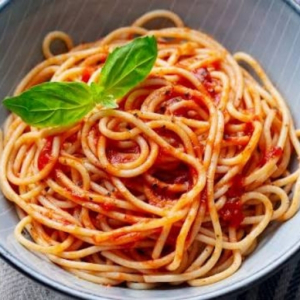imagem do produto Marmitex somente com macarrão vermelho