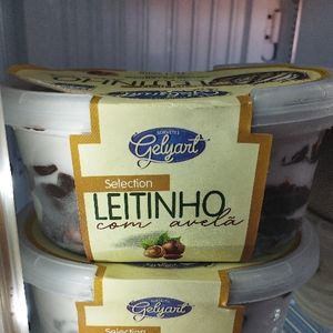 imagem do produto Pote 1L ( leitinho com avelã) 