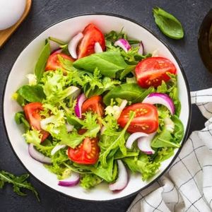 imagem do produto Alface com tomate e cebola.