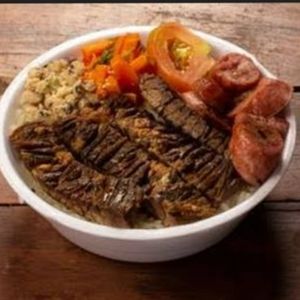 imagem do produto MARMITA P (650g) 1 opção de carne (proteína)