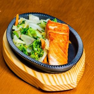 imagem do produto Salmão Grelhado & Vegetais