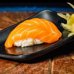 imagem do produto NIGUIRI DE SALMÃO 2UND.