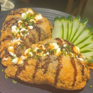imagem do produto Pague 1 Leve 2: Temaki Hot Especial (Salmão Grelhado)