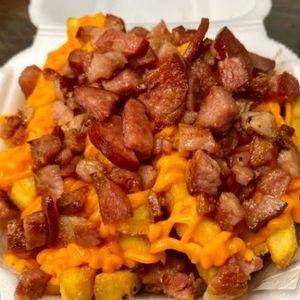 imagem do produto Fritas com cheddar e bacon 300 g