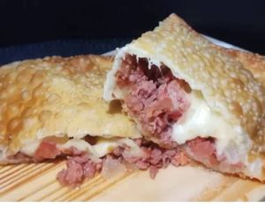 imagem do produto Pastel de calabresa c/ queijo