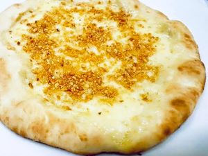 imagem do produto queijo com  alho