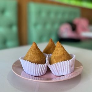 imagem do produto Coxinha de frango com catupiry 