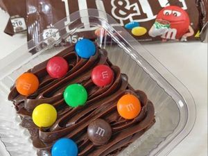 imagem do produto Brownie de Brigadeiro com M&M