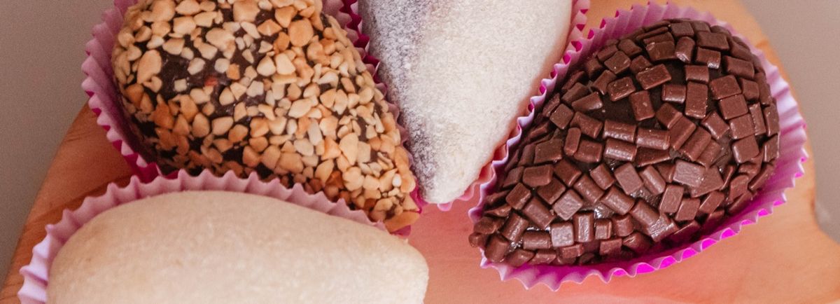 DOCES LUCANDEIA logo