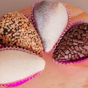 imagem do produto kit coxinhas de morango