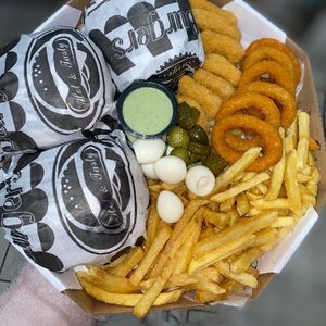 imagem do produto Combo Búrger Família na caixa 35cm