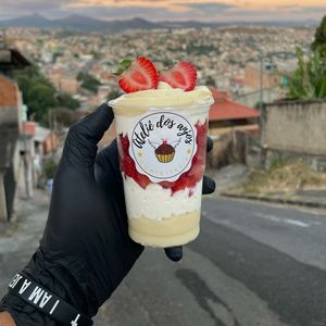 imagem do produto Copo nuvem de morango 