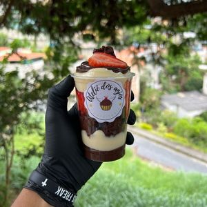 imagem do produto Copo Brownie de morango 