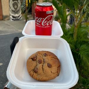 imagem do produto Kit cookies + refrigerante 