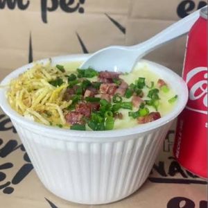 imagem do produto Batata Recheada com Frango, bacon e requeijão 