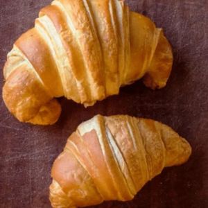 imagem do produto croissant sem recheio 