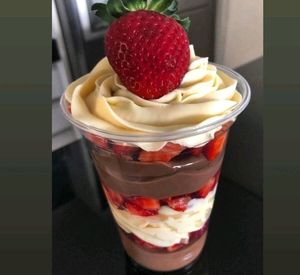 imagem do produto Maravilha de chocolate branco e brigadeiro ao leite