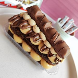 imagem do produto Fatia de brownie dupla Kinder Bueno 