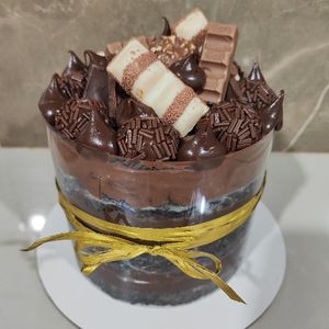imagem do produto Bolo de chocolate feito no acetato 